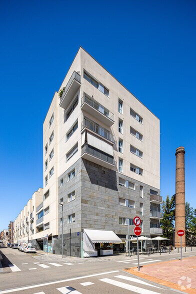 Carrer del Pare Font, Terrassa, Barcelona for sale - Building Photo - Image 3 of 5
