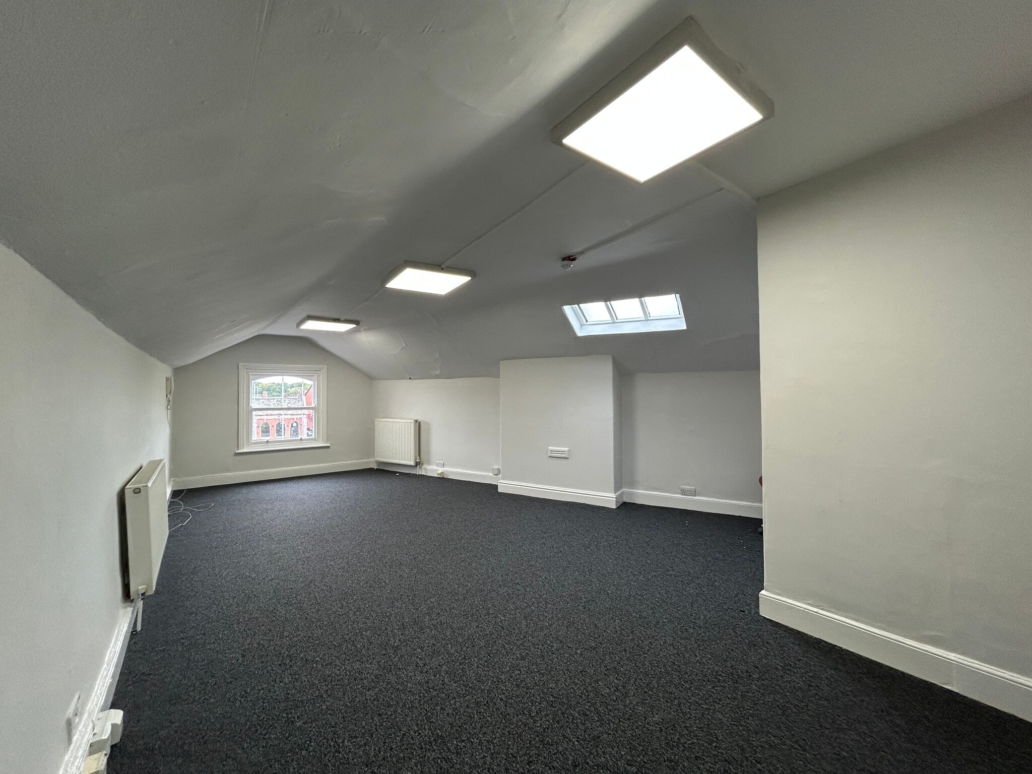 1-3 Grove St, Wilmslow to rent Building Photo- Image 1 of 9