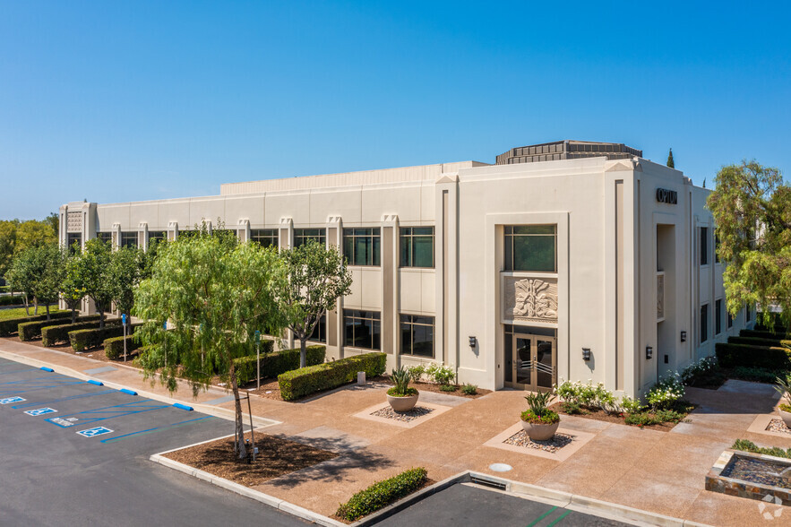 800 Corporate Dr, Ladera Ranch, CA for rent - Building Photo - Image 1 of 21