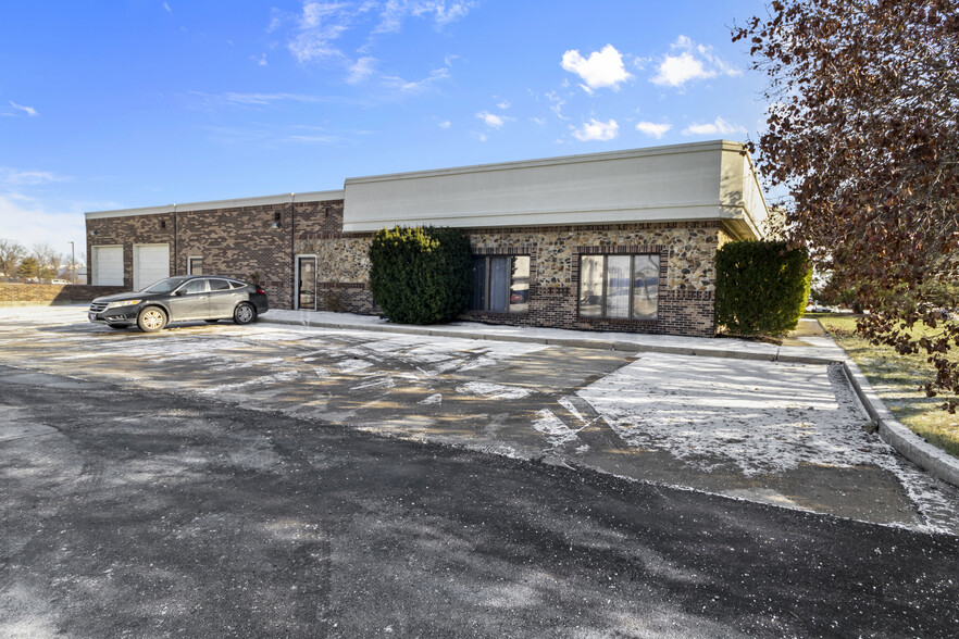 9058 Technology Dr, Fishers, IN for sale - Building Photo - Image 2 of 26