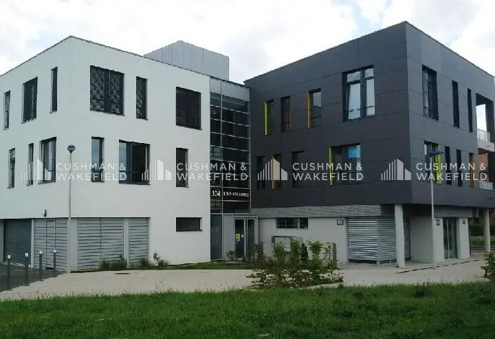 Vente Bureaux 193 m² - Photo 1