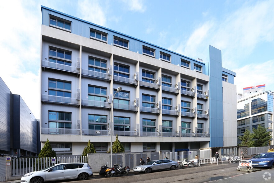 Office in Madrid, Madrid for sale - Building Photo - Image 1 of 13