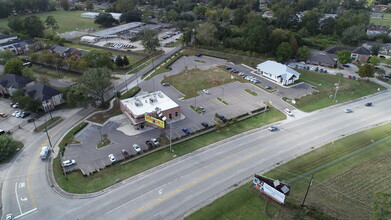 9440 Perkins Rd, Baton Rouge, LA for rent Building Photo- Image 2 of 11