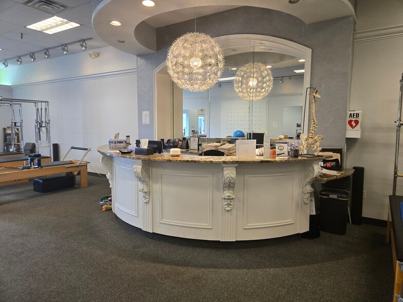 5843 Transit Rd, Amherst, NY to rent - Building Photo - Image 3 of 15