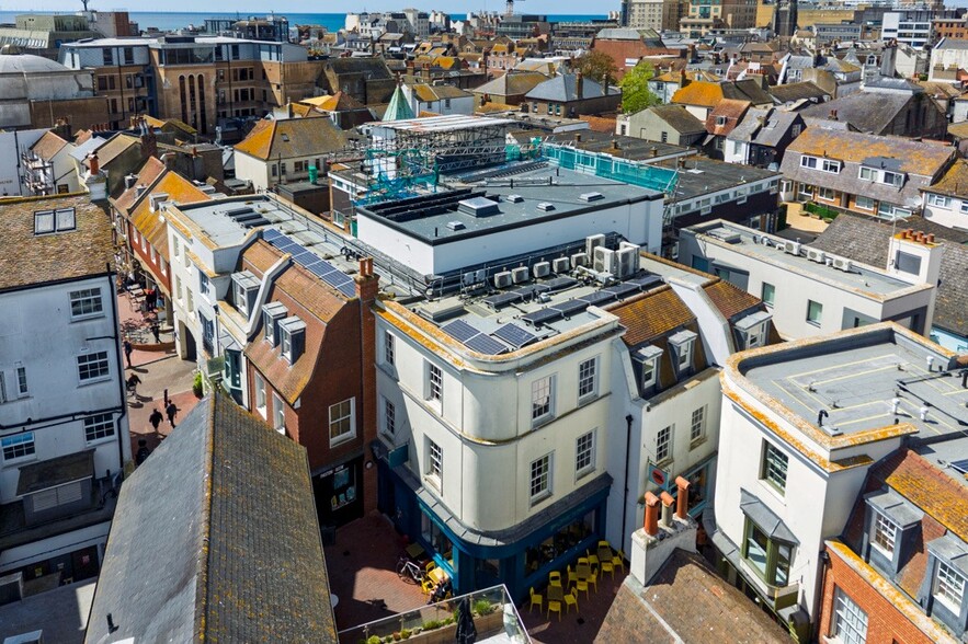 10 Hanningtons Ln, Brighton to rent - Aerial - Image 2 of 9