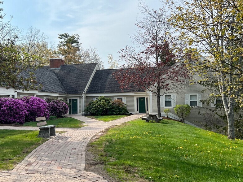 700 Mount Hope Ave, Bangor 04401 Evergreen Woods 480 UK