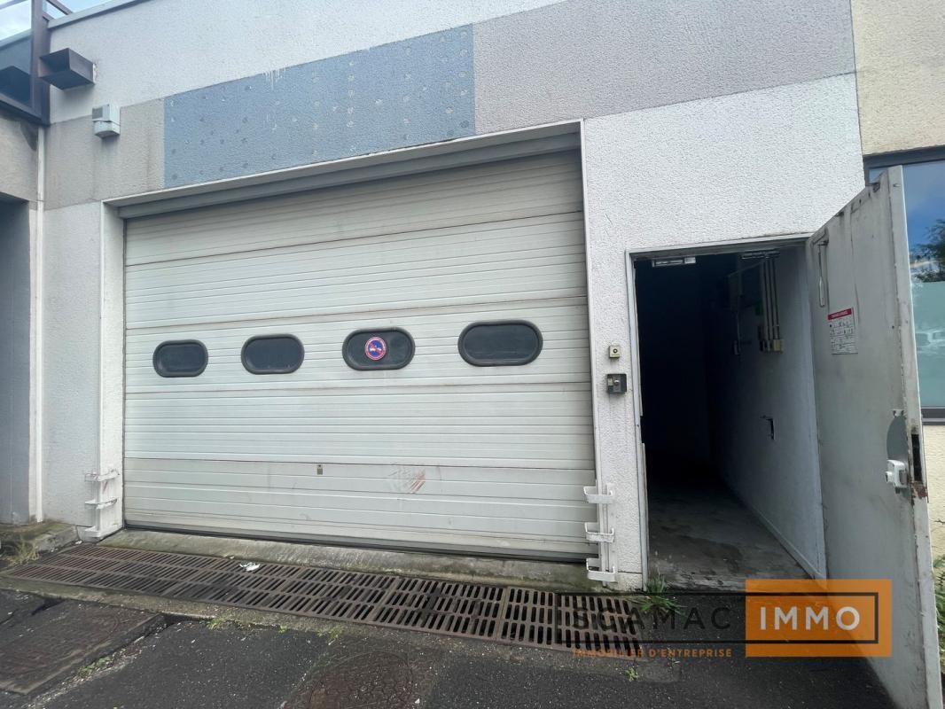 Industrial in Bonneuil-sur-Marne to rent Building Photo- Image 1 of 5