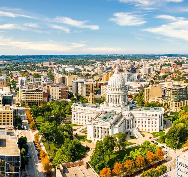 Block 107 portfolio of 2 properties for sale on LoopNet.co.uk - Building Photo - Image 3 of 6