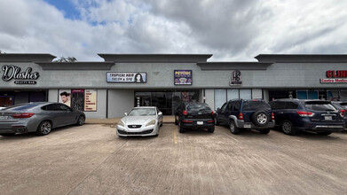 4500-4600 Highway 6 N, Houston, TX for rent Building Photo- Image 1 of 20