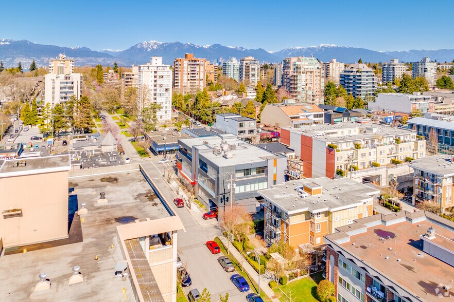 5704 Balsam St, Vancouver, BC for rent - Aerial - Image 2 of 3