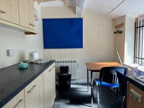 14 Station St, Keswick to rent Interior Photo- Image 1 of 7