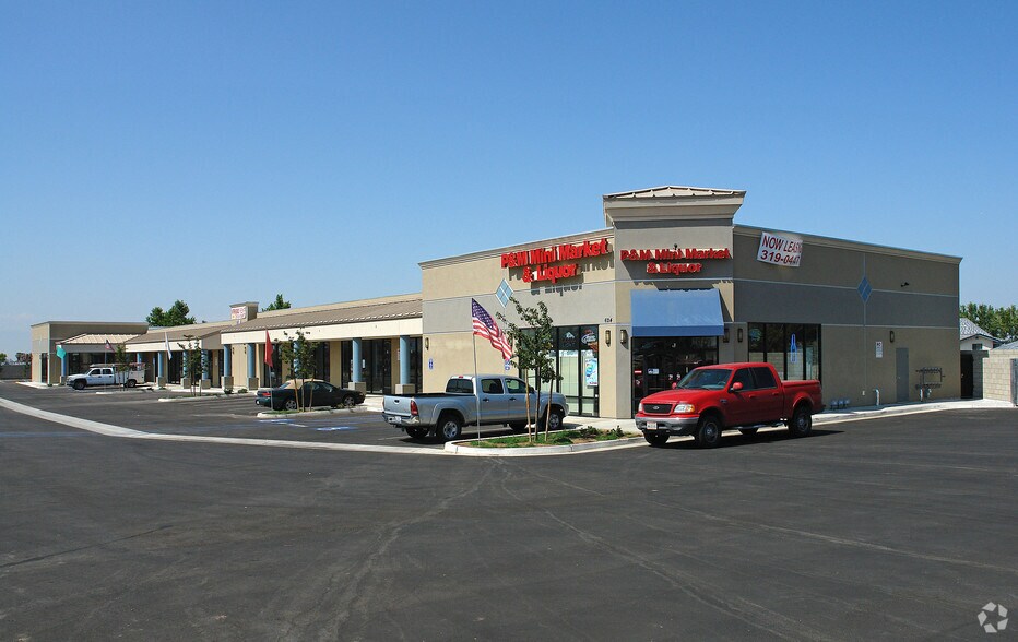 624 Morning Dr, Bakersfield, CA for rent - Building Photo - Image 1 of 8