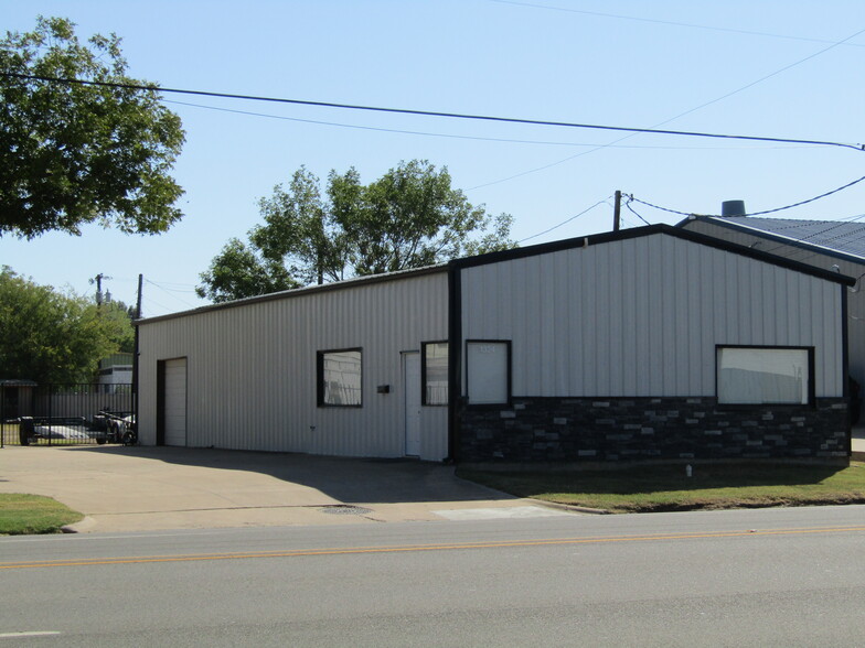 1324 N Main St, Paris, TX for sale - Primary Photo - Image 1 of 10