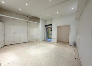 4-4A Fore St, Budleigh Salterton to rent Interior Photo- Image 1 of 6