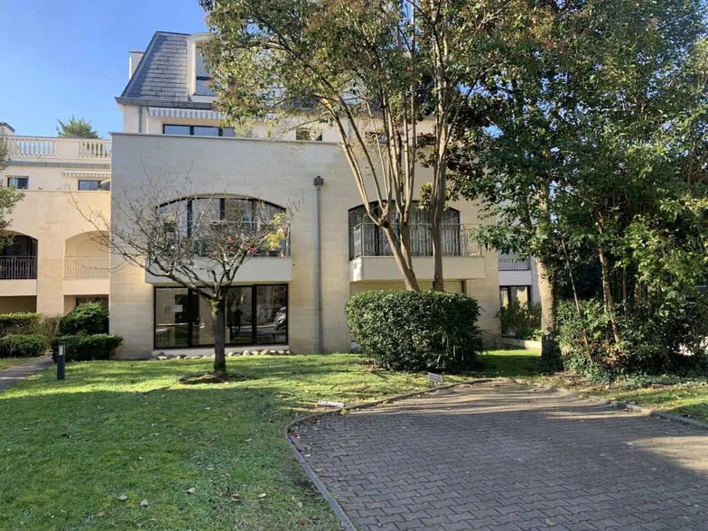 Office in Bordeaux to rent - Building Photo - Image 1 of 2