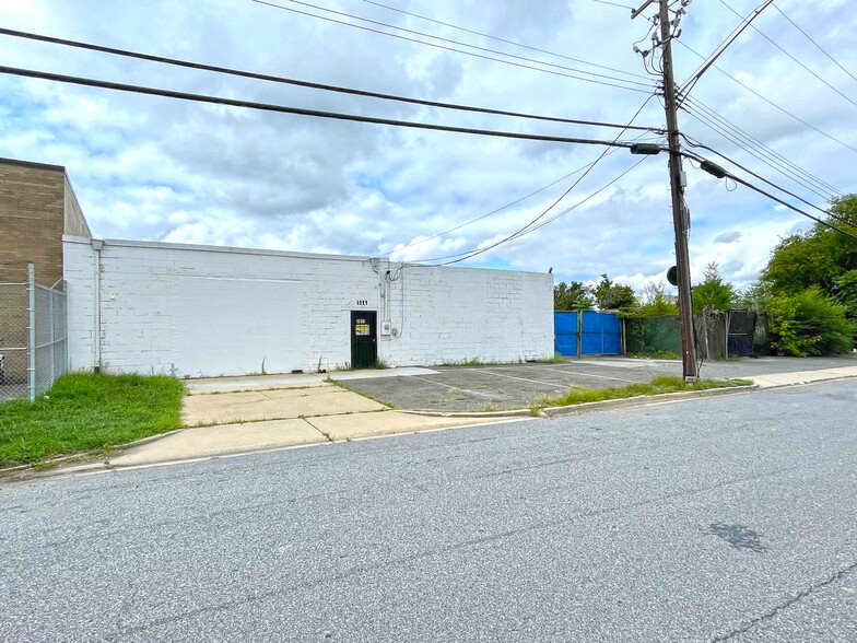 4821 Frolich Ln, Hyattsville, MD for rent - Building Photo - Image 1 of 7