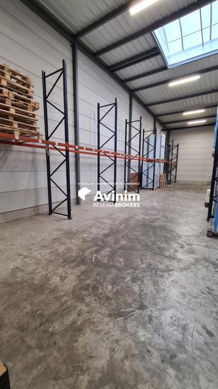 Industrial in Chambly to rent Interior Photo- Image 1 of 5