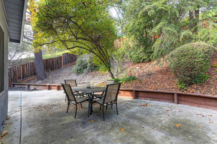 3414 Deer Hill Rd, Lafayette, CA for sale - Building Photo - Image 3 of 17