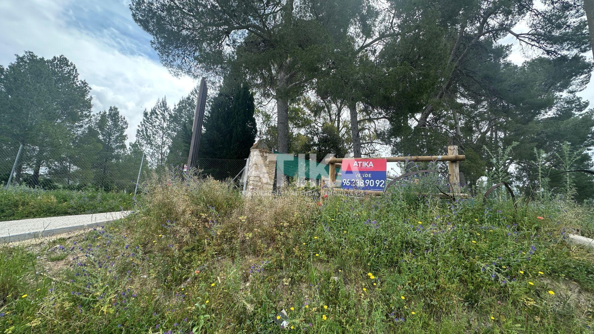 Land in Ontinyent, Valencia for sale Building Photo- Image 1 of 8