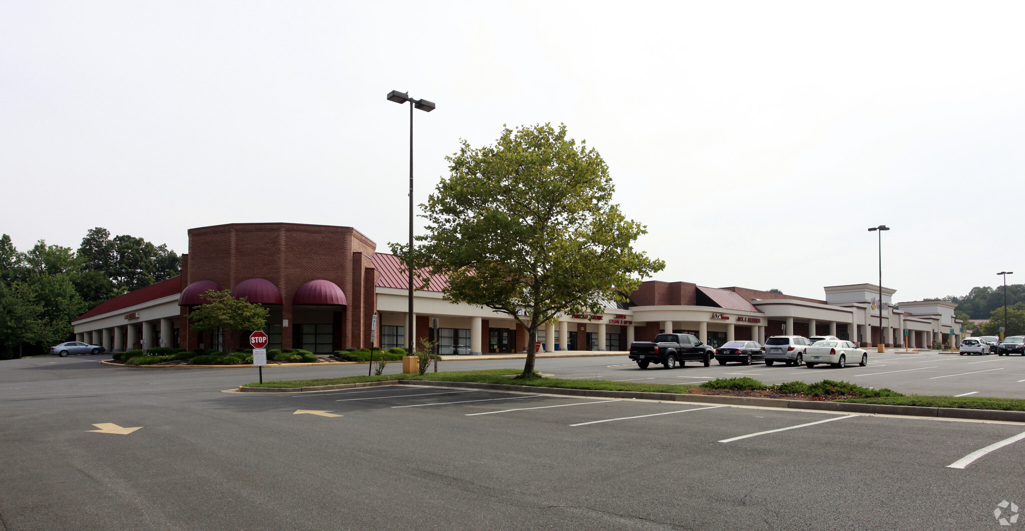 5381-5513 Mapledale Plz, Woodbridge, VA for rent Building Photo- Image 1 of 8