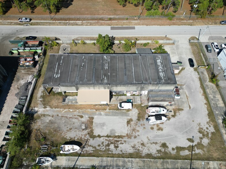 761 Wesley Ave, Tarpon Springs, FL for sale - Building Photo - Image 3 of 17