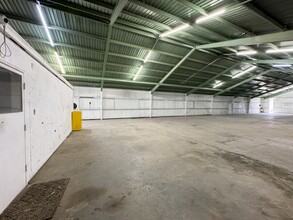 1449 Mesa View St, Hemet, CA to rent Interior Photo- Image 2 of 17