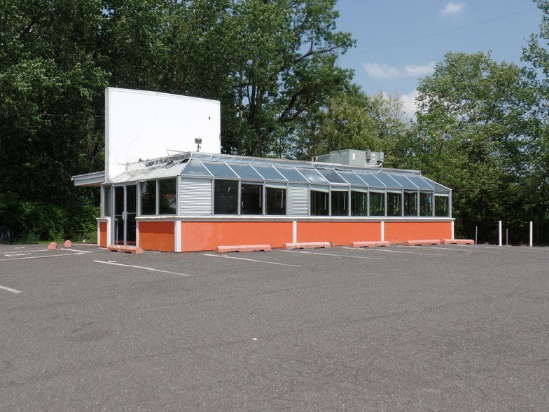 59 Main St, East Brunswick, NJ for sale - Primary Photo - Image 1 of 1