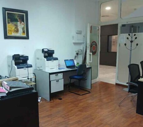 Retail in Villaviciosa de Odón, Madrid to rent Primary Photo- Image 1 of 4