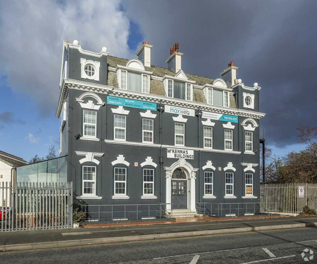 Dock Rd, Birkenhead, CH41 1DQ UK