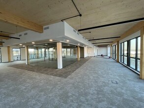 97 Rue Martha Desrumaux, Nanterre to rent Interior Photo- Image 2 of 2