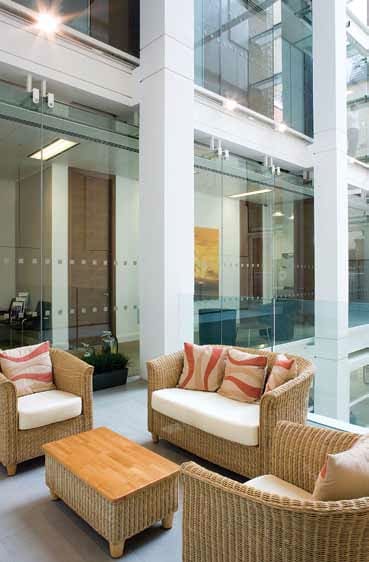 50 Pall Mall, London to rent - Lobby - Image 2 of 12