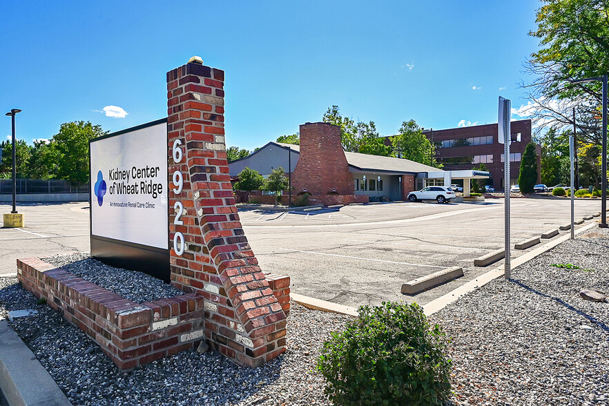 6920 W 38th Ave, Wheat Ridge, CO for sale - Building Photo - Image 2 of 13