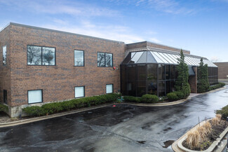 More details for 3175 Commercial Ave, Northbrook, IL - Office for Sale