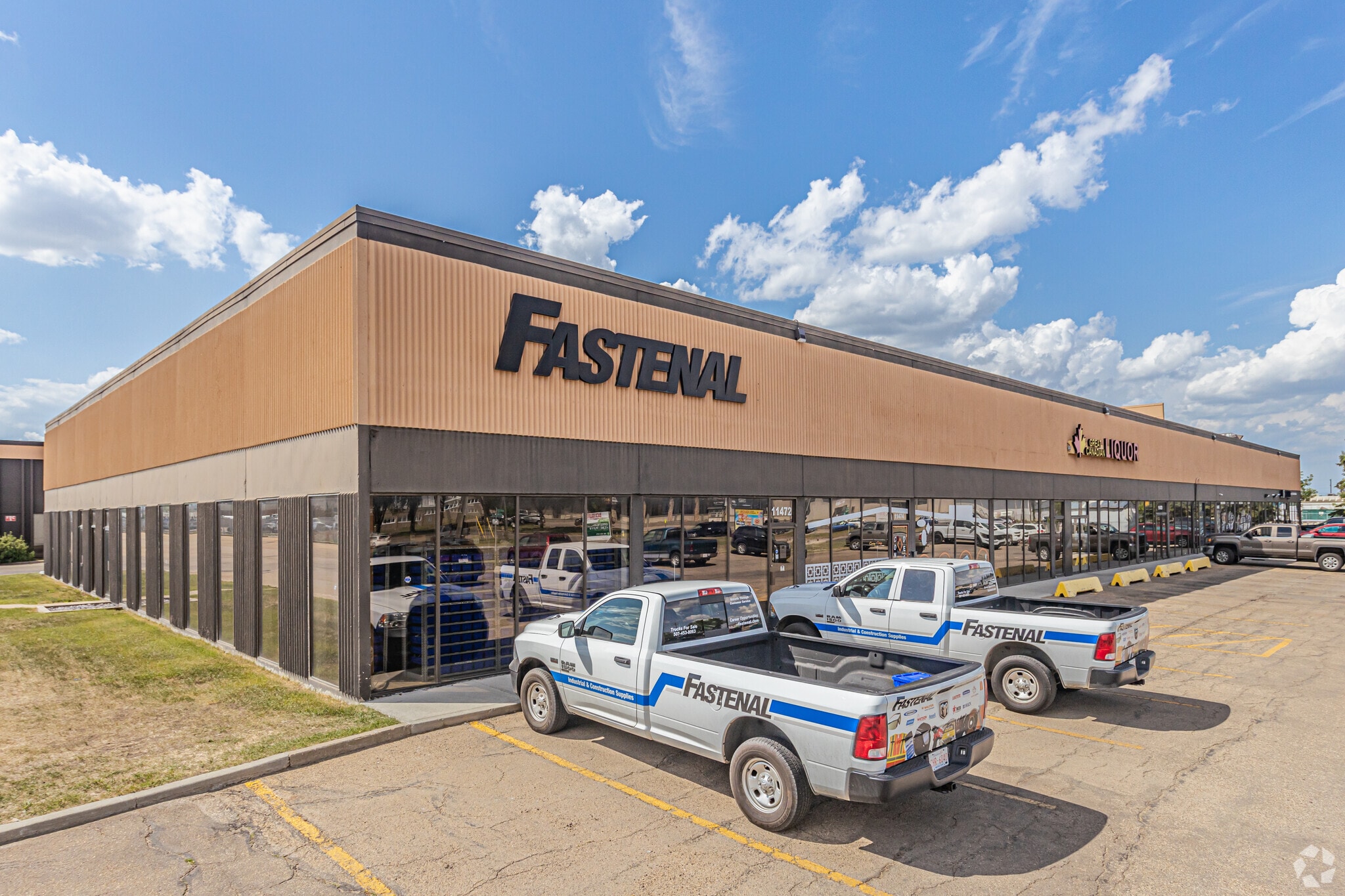 11472-11486 149 St NW, Edmonton, AB to rent Building Photo- Image 1 of 6