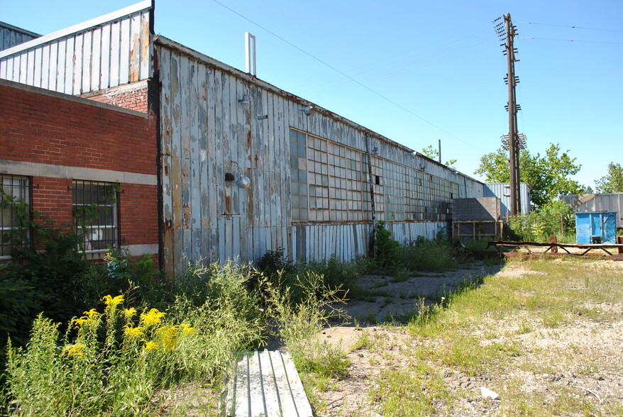 16700 St Clair Ave, Cleveland, OH for sale - Building Photo - Image 2 of 4