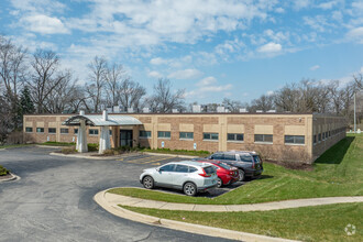 3800 Highland Ave, Downers Grove, IL for sale Primary Photo- Image 1 of 25