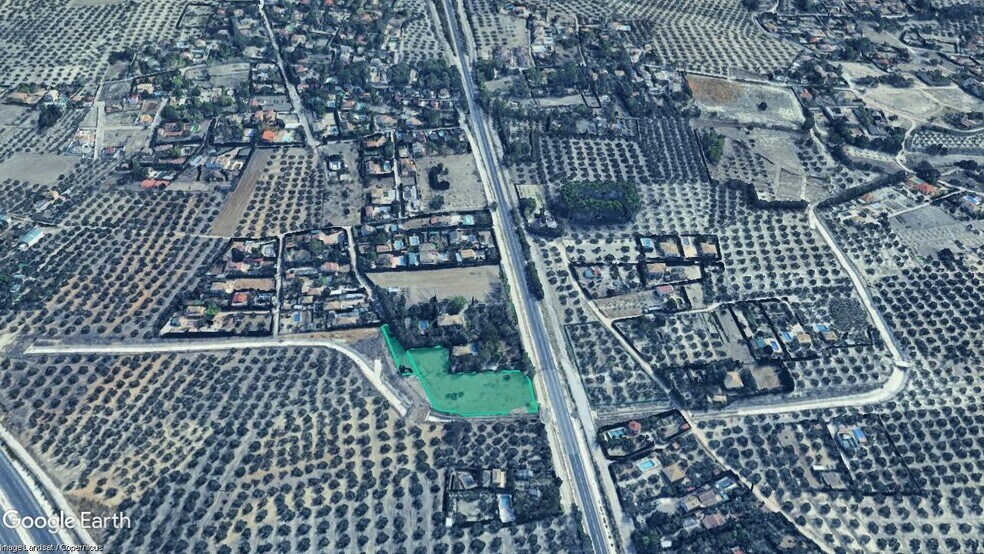 Land in Úbeda, Jaén for sale - Aerial - Image 2 of 6