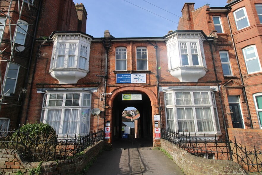 10-14 Tower Rd W, St Leonards On Sea for sale - Primary Photo - Image 1 of 4