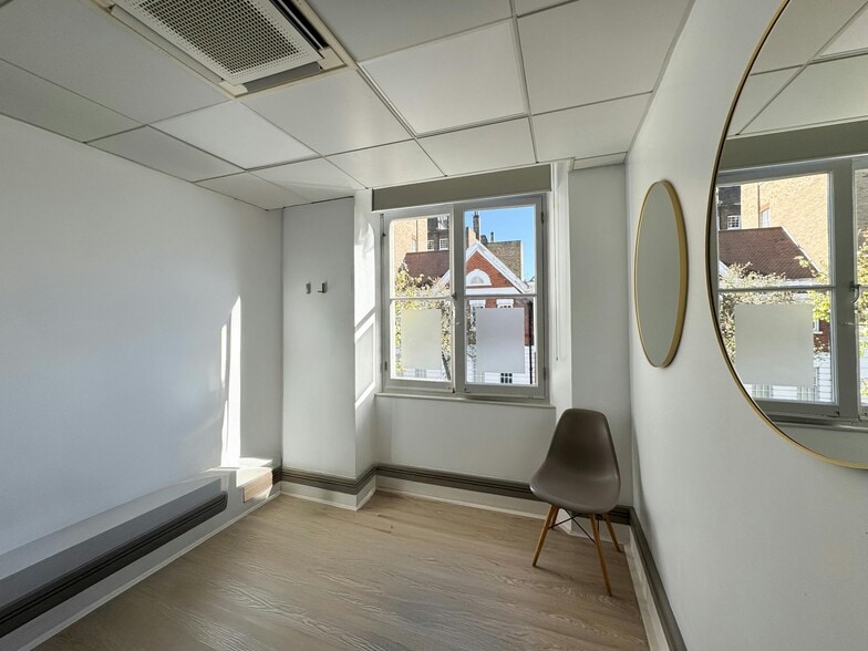 21 Devonshire St, London to rent - Interior Photo - Image 2 of 19