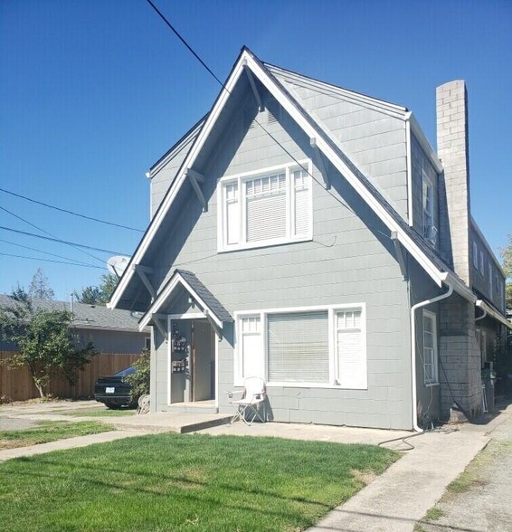 730 W 11th St, Medford, OR for sale - Primary Photo - Image 1 of 1