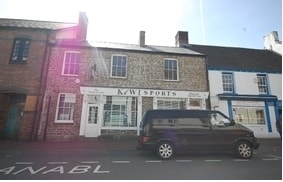 More details for 15-16 Old Market St, Neath - Retail to Rent