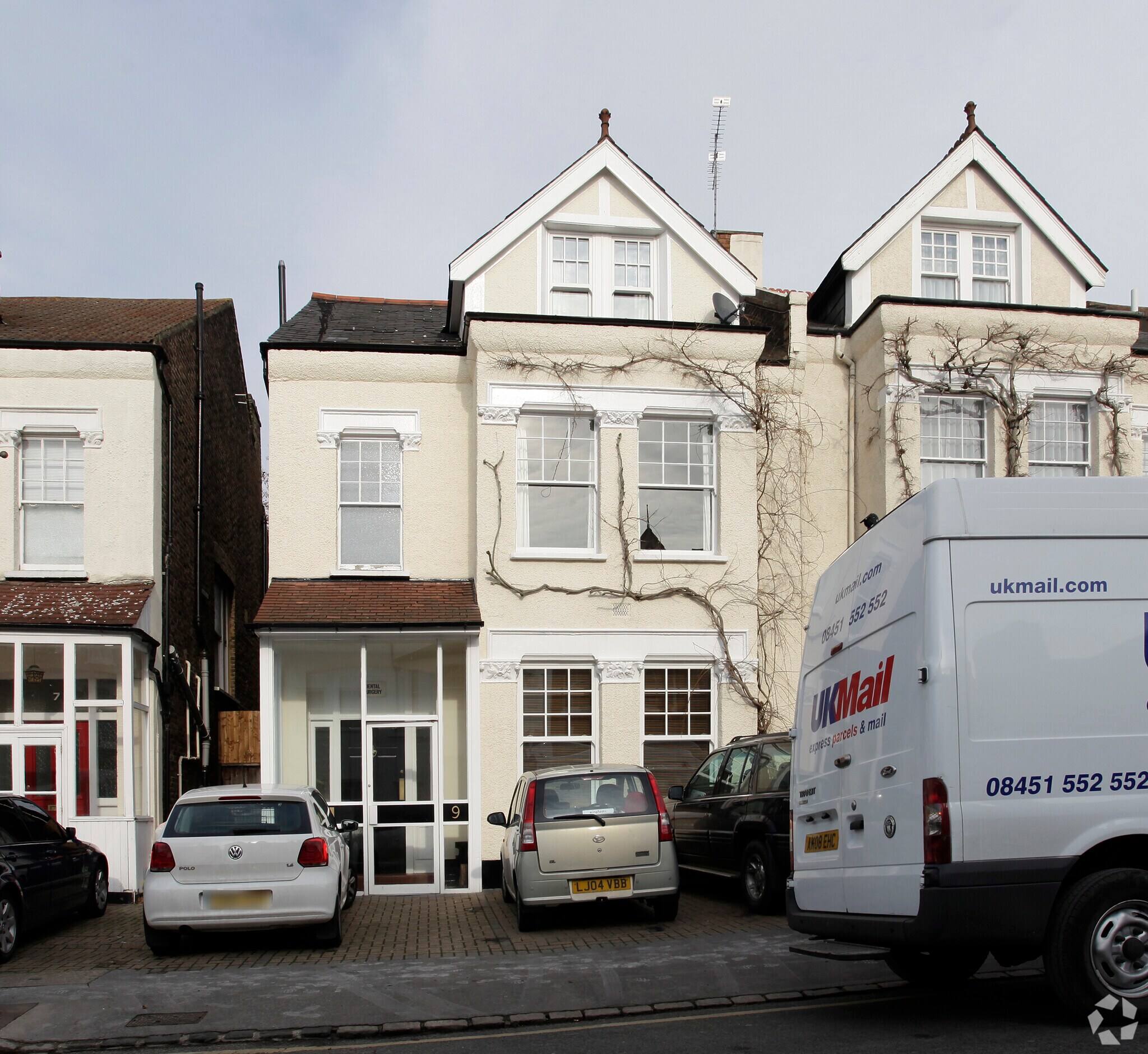 9 Woodstock Rd, Croydon for sale Primary Photo- Image 1 of 1