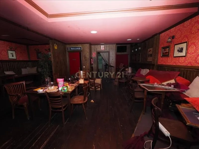 Terrassa, BAR 08223 - - - Interior Photo - Image 2 of 6