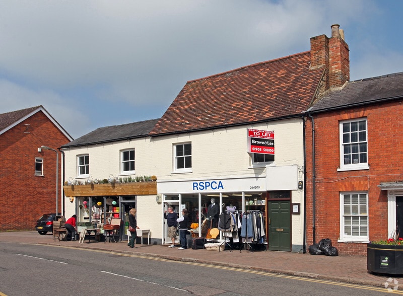 2-4 Church St, Milton Keynes to rent - Primary Photo - Image 1 of 2