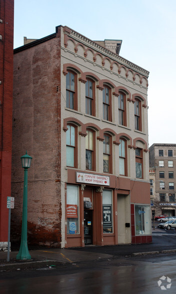 1104 Franklin St, Watertown, NY for sale - Primary Photo - Image 1 of 1