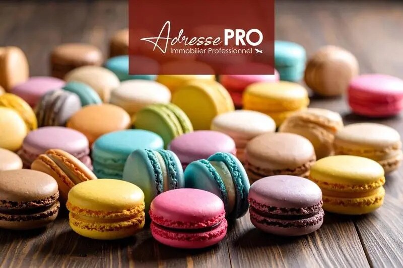 Retail in Bordeaux to rent - Building Photo - Image 2 of 2