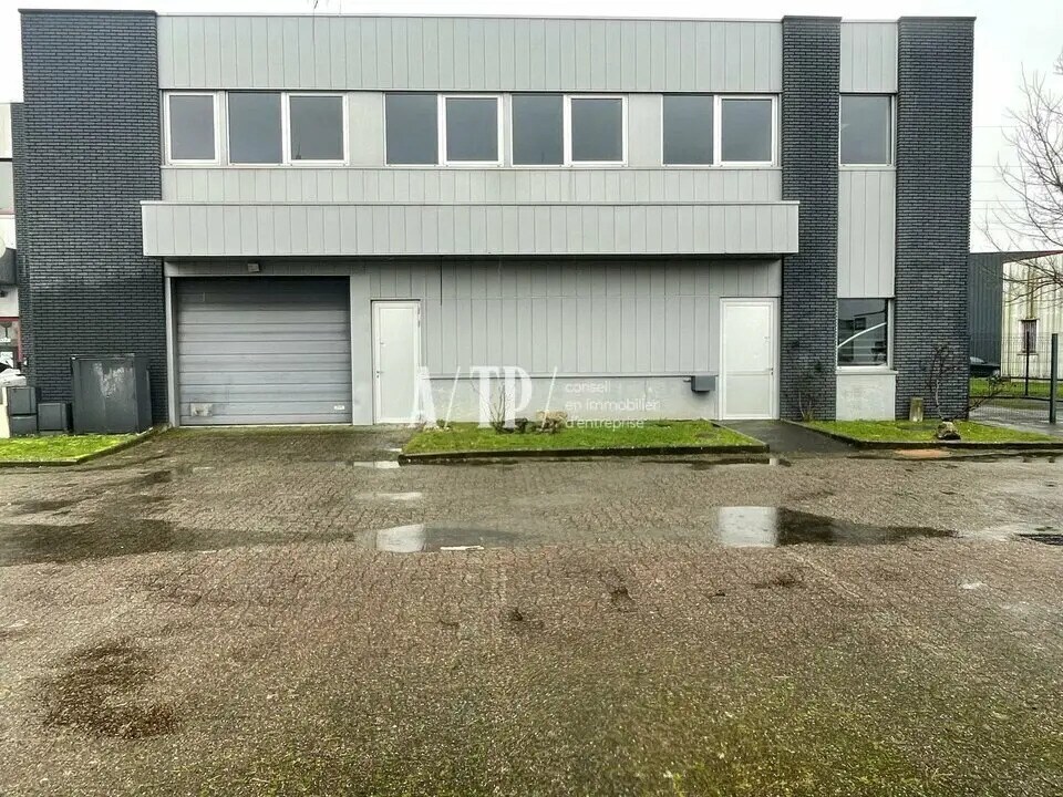 Light Industrial in Mérignac to rent Building Photo- Image 1 of 14