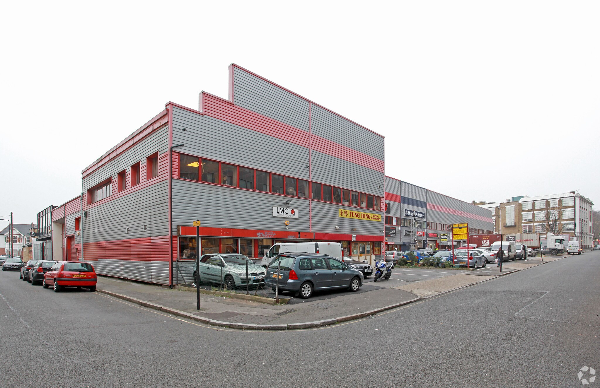 Cowley Rd, London to rent Primary Photo- Image 1 of 21