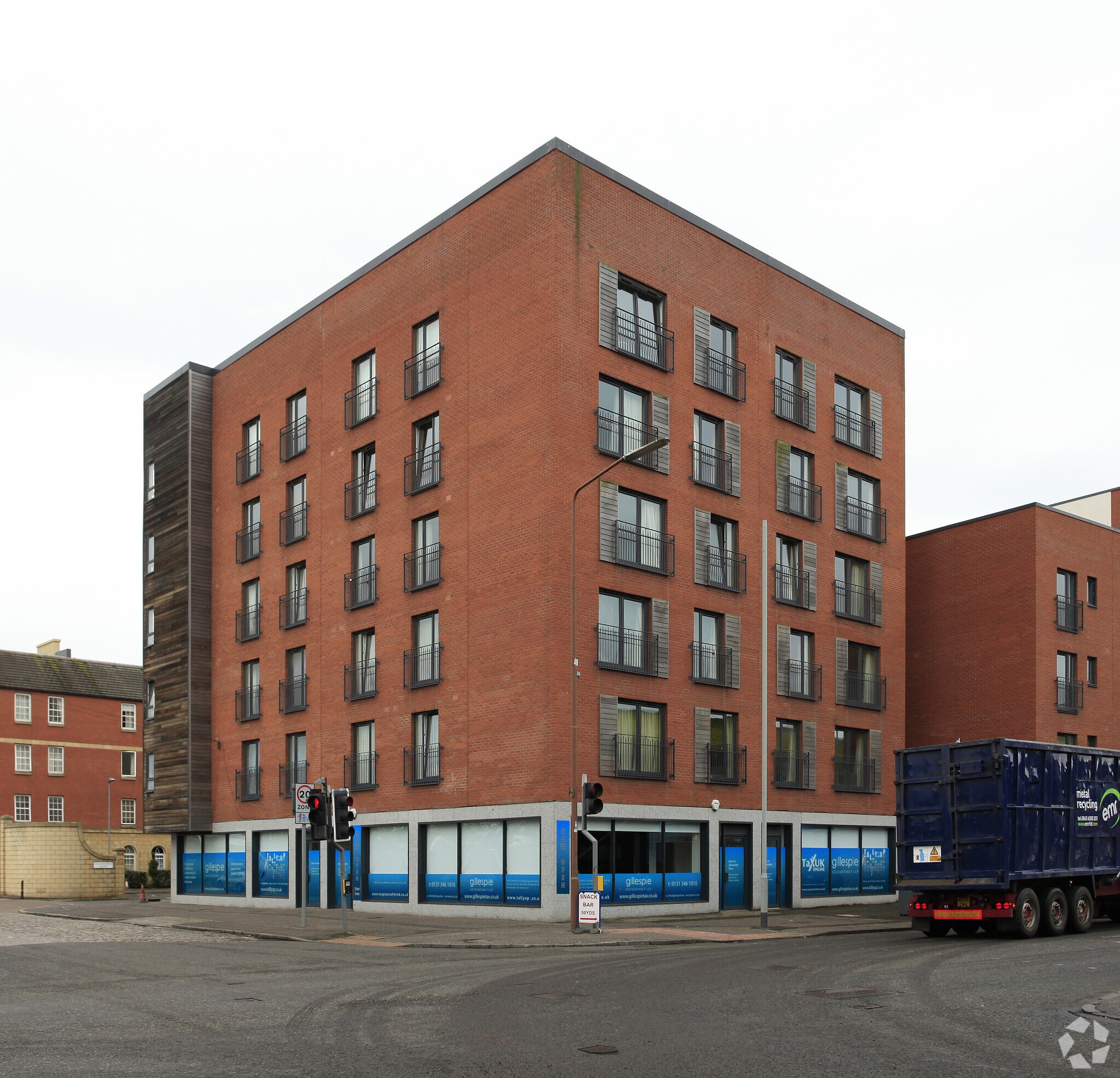 2-4 Salamander Pl, Edinburgh for sale Primary Photo- Image 1 of 1