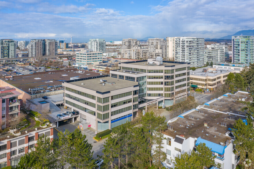 5811 Cooney Rd, Richmond, BC for rent - Building Photo - Image 3 of 5